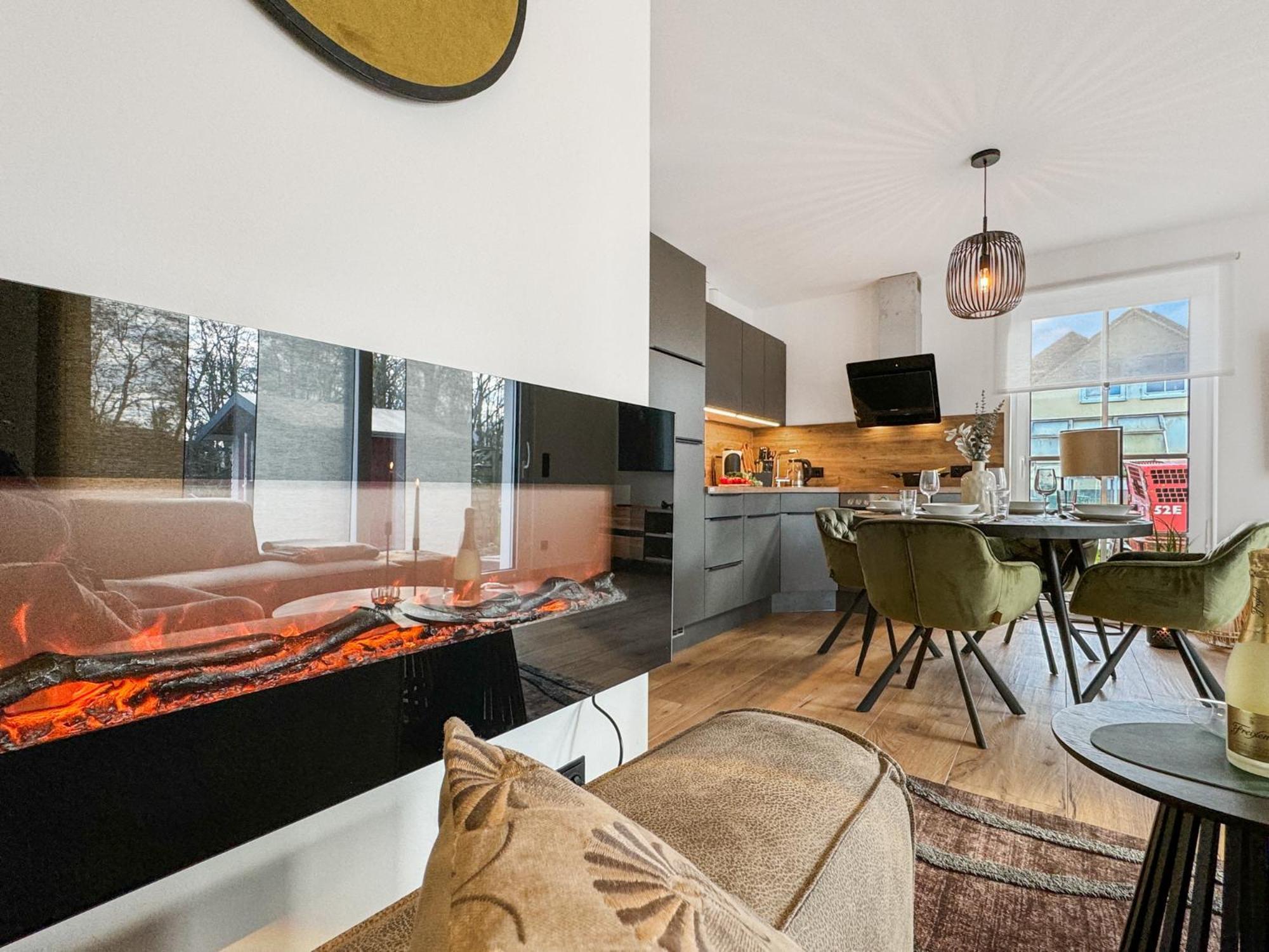 Cblue: Seeblick, Kamin, Wallbox, Natur Bentwisch Екстер'єр фото
