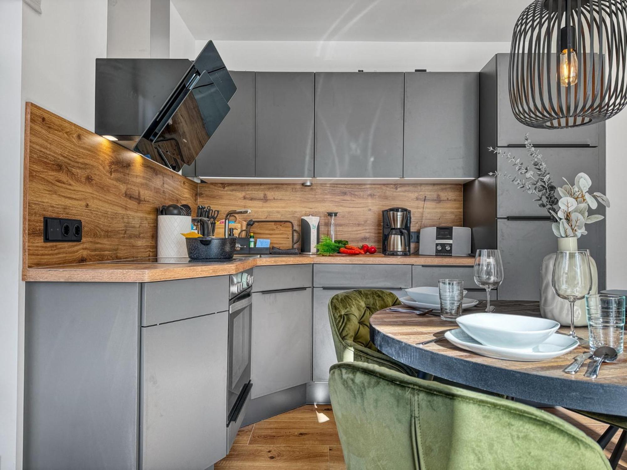 Cblue: Seeblick, Kamin, Wallbox, Natur Bentwisch Екстер'єр фото