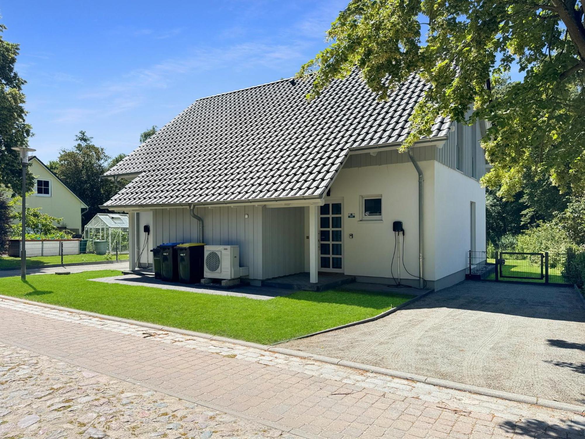 Cblue: Seeblick, Kamin, Wallbox, Natur Bentwisch Екстер'єр фото